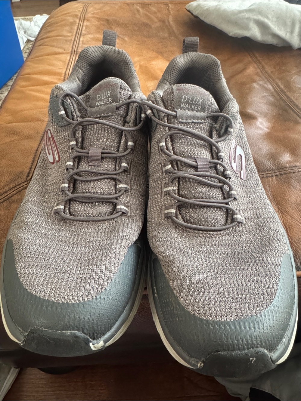 Skechers D'LUX Walker Men's Knit Slip-On Athletic Shoes in Gray